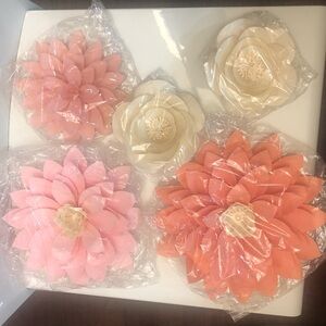 Set of Floral Wall Decor in Pink and Cream